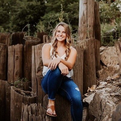 2022 Scholarship Recipient Taryn Ganstrom from Nemaha Central